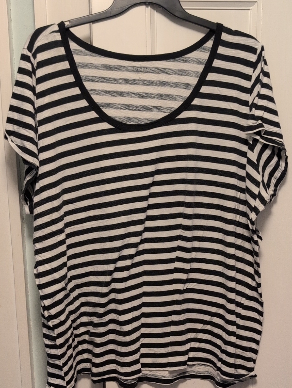 torrid Black and White Striped Scoop Neck Tee 5x